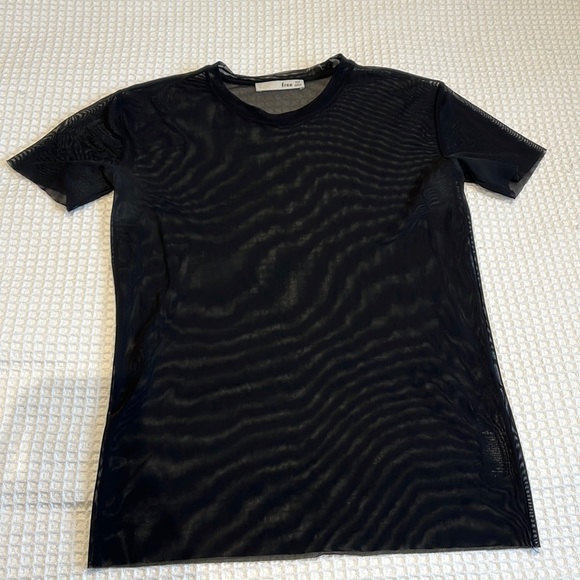 XXS ARITZIA BLACK MESH TSHIRT TOP - Picture 1 of 2
